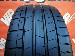 235/35R19 Pirelli PZero PZ4 FR AO1 DOT4423
