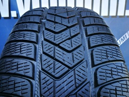 235/55R19 Pirelli Scorpion Winter  AO FR DOT4324