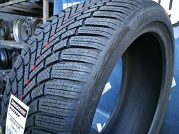 255/40R21 Bridgestone Blizzak 6 Enliten FR XL Új! DOT3125