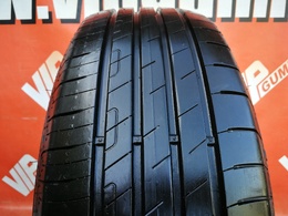 215/60R17 Goodyear EfficientGrip Performance DOT2421