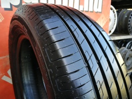 215/60R17 Goodyear EfficientGrip Performance DOT2421