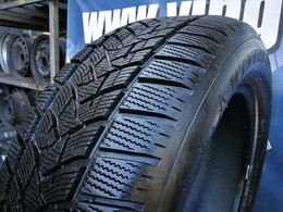 235/60R18 Dunlop Wintersport 5 SUV XL DOT1521