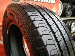 215/65R16C Goodyear EfficientGrip Cargo DOT1121