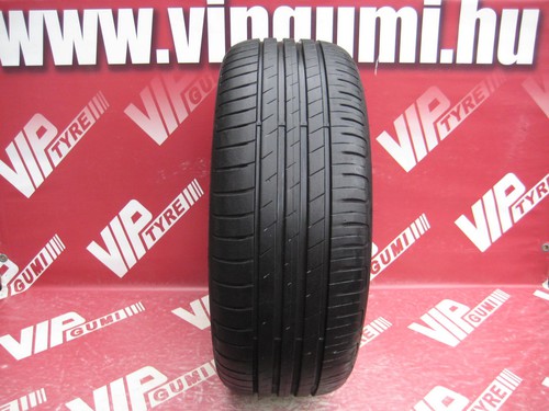 225/55R17 Goodyear EfficientGrip Performance